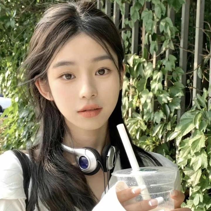 追逐珊瑚
